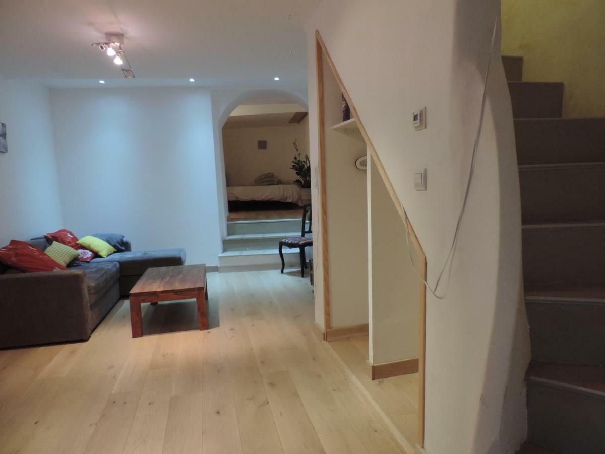 Le Logis De La Fontaine Apartment Ceyreste Ngoại thất bức ảnh